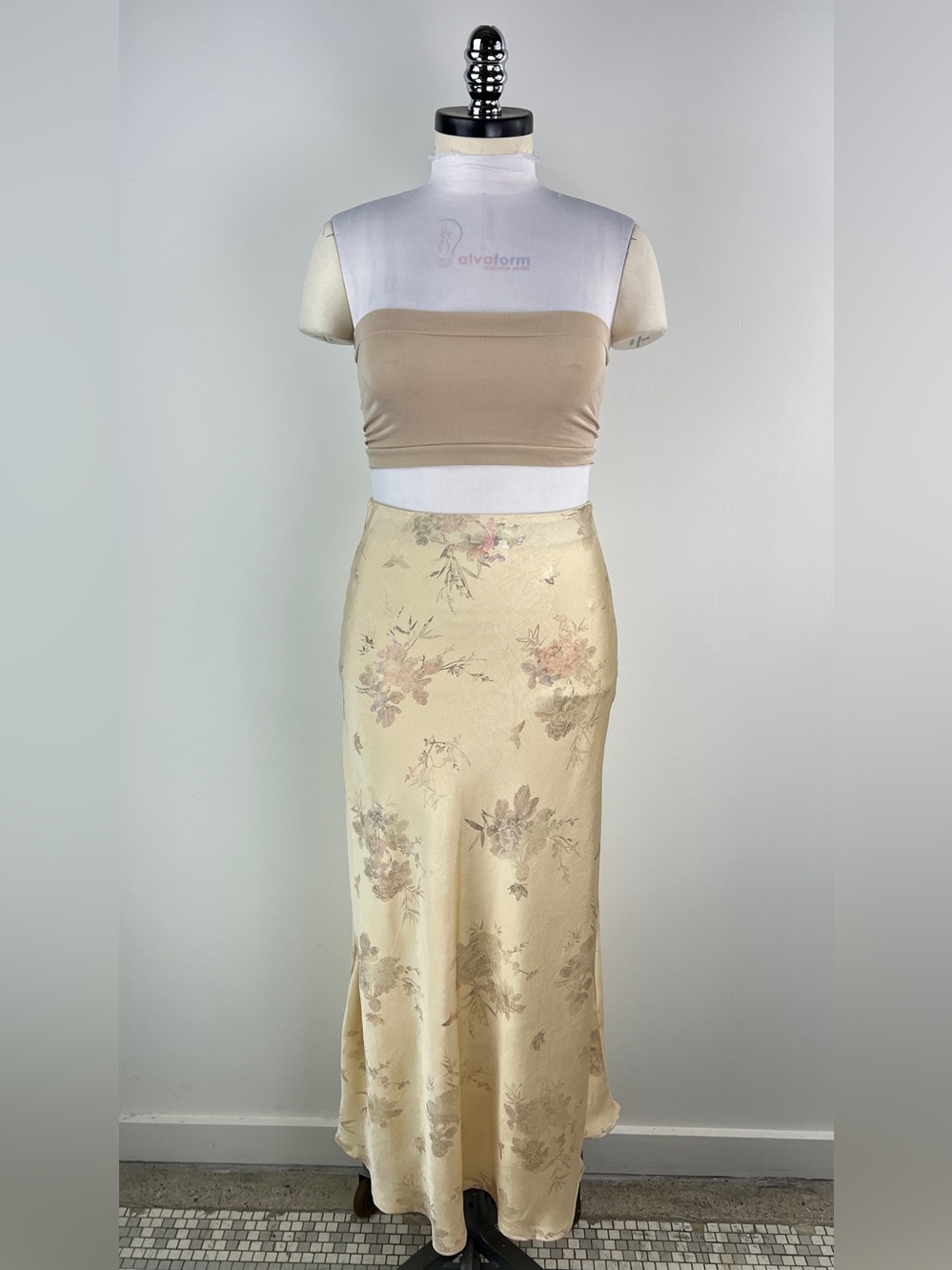 💚 3571. Floral Bias Slip Maxi Skirt in Cream